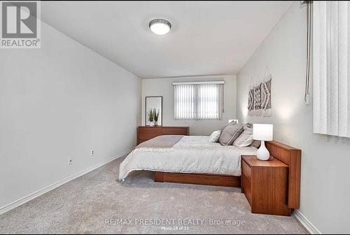 2586 Hammond Road, Mississauga, ON - Indoor Photo Showing Bedroom