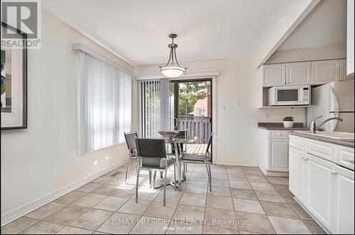 2586 Hammond Road, Mississauga, ON - Indoor