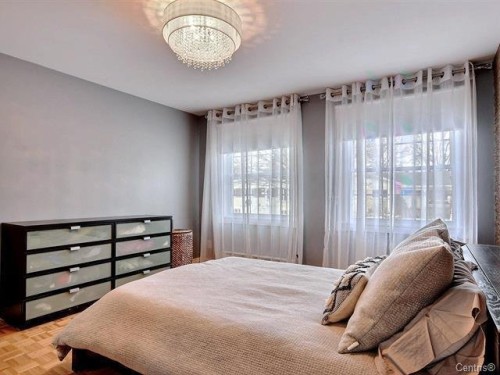 Chambre à coucher principale - 3255 Rue Beaulieu, Brossard, QC - Indoor Photo Showing Bedroom