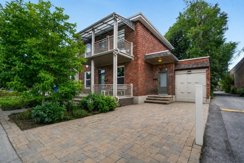 386 Av. Desmarchais  Montréal (Verdun/Île-Des-Soeurs), QC H4H 1S4