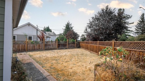 9 Camden Ave, View Royal, BC 