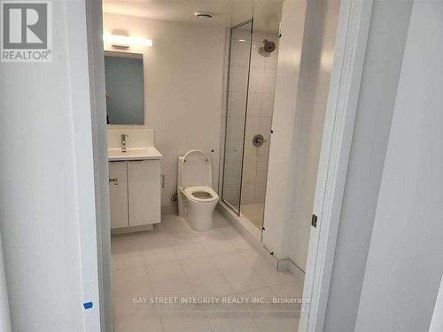 2508 - 238 SIMCOE STREET , Toronto, Ontario M5T 0E2 5