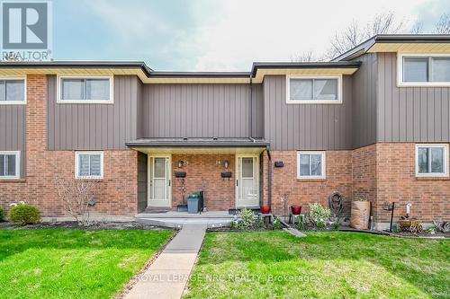 14 - 64 FORSTER STREET  St. Catharines (Vine/Linwell), ON L2N 6T5