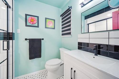 104 Copperstone Cr, Winnipeg, MB - Indoor Photo Showing Bathroom