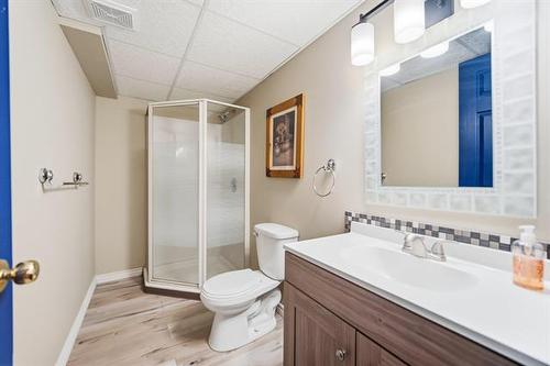 104 Copperstone Cr, Winnipeg, MB - Indoor Photo Showing Bathroom