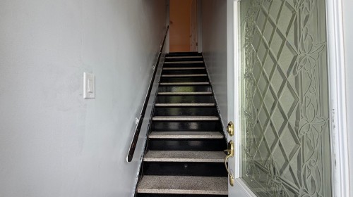 Staircase - 4998 Boul. Notre-Dame, Laval (Chomedey), QC - Indoor Photo Showing Other Room