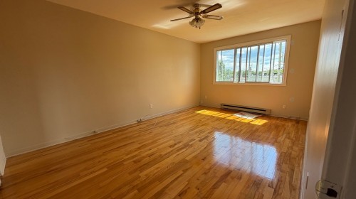 Master Bedroom - 4998 Boul. Notre-Dame, Laval (Chomedey), QC - Indoor Photo Showing Other Room