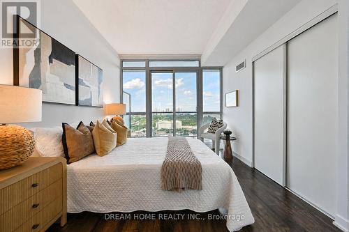 2608 - 121 Mcmahon Drive, Toronto, ON - Indoor Photo Showing Bedroom
