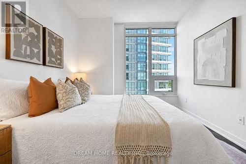 2608 - 121 Mcmahon Drive, Toronto, ON - Indoor Photo Showing Bedroom