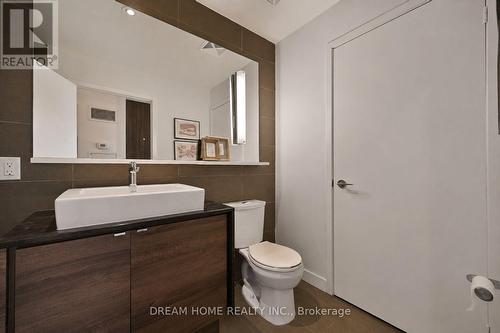 2608 - 121 Mcmahon Drive, Toronto, ON - Indoor Photo Showing Bathroom