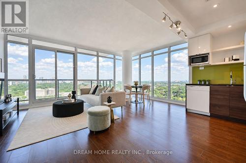 2608 - 121 Mcmahon Drive, Toronto, ON - Indoor Photo Showing Living Room