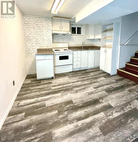 B - 108 LITTLELEAF DRIVE , Toronto, Ontario M1B 1Z2 3