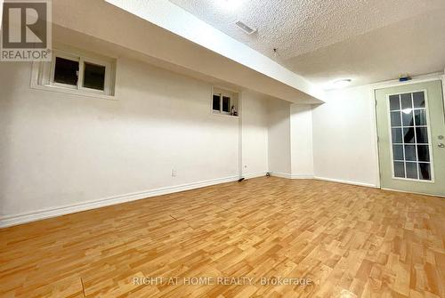 B - 108 LITTLELEAF DRIVE , Toronto, Ontario M1B 1Z2 4