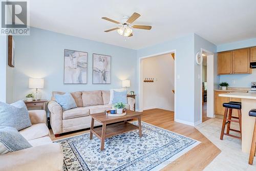 672 Mceastern Path, Milton, ON - Indoor Photo Showing Living Room