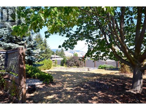 7609 Cunliffe Road, Coldstream, BC - Outdoor