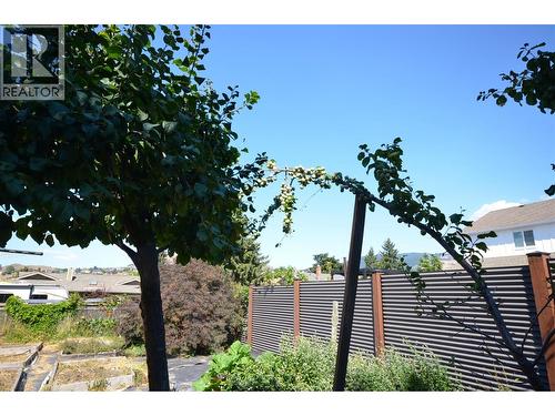 7609 Cunliffe Road, Coldstream, BC - Outdoor