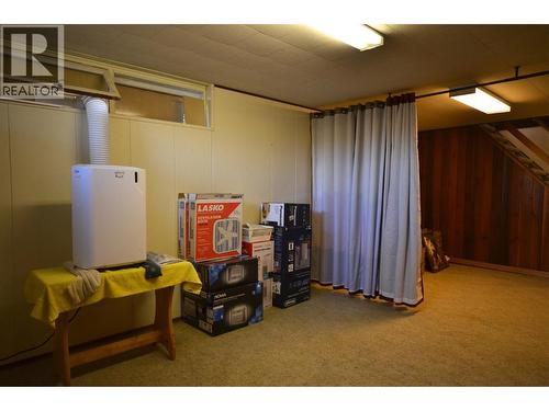 7609 Cunliffe Road, Coldstream, BC - Indoor
