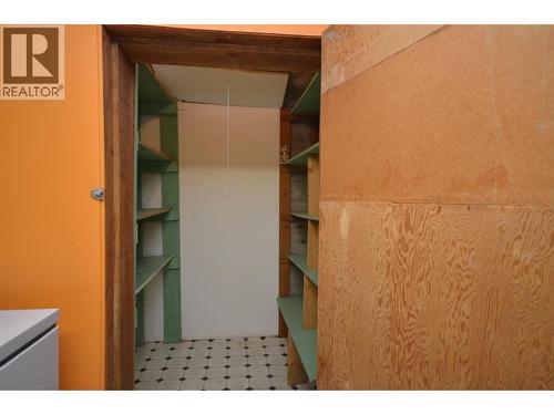 7609 Cunliffe Road, Coldstream, BC - Indoor