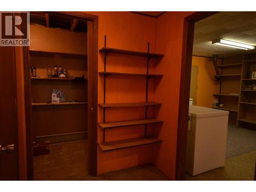 7609 Cunliffe Road, Coldstream, BC - Indoor