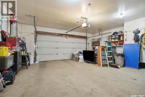 306 Whitewood Road, Saskatoon, SK - Indoor Photo Showing Garage