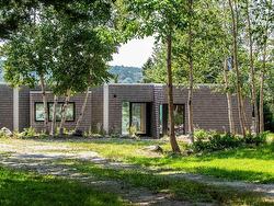143 South Cove Drive Feltzen South, NS B0J 2X0