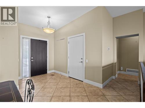 2421 Glacier Court Unit# 2, Kelowna, BC - Indoor Photo Showing Other Room