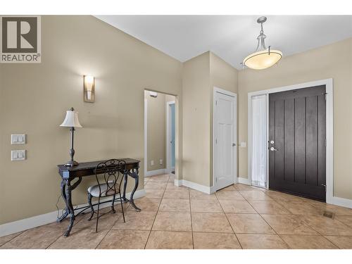 2421 Glacier Court Unit# 2, Kelowna, BC - Indoor Photo Showing Other Room