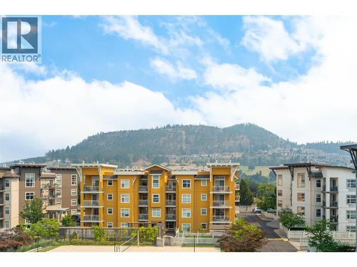 551 Yates Road Unit# 405, Kelowna, BC - Outdoor With Facade