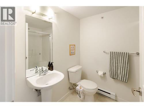551 Yates Road Unit# 405, Kelowna, BC - Indoor Photo Showing Bathroom