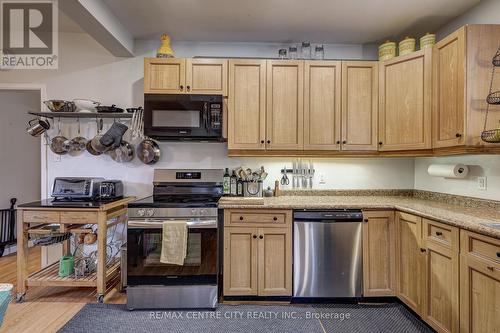169 Wellington Street, St. Thomas, ON - Indoor Photo Showing Kitchen
