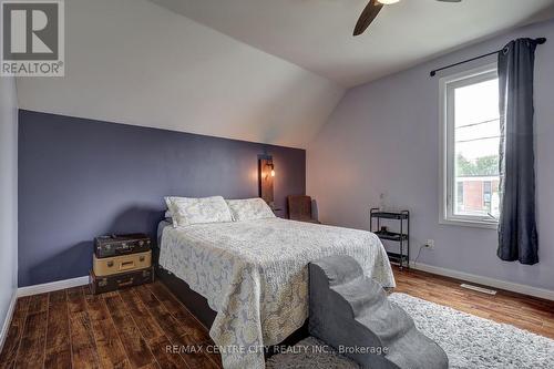 169 Wellington Street, St. Thomas, ON - Indoor Photo Showing Bedroom