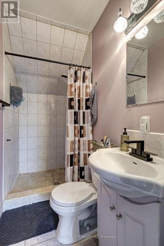 169 Wellington Street, St. Thomas, ON - Indoor Photo Showing Bathroom