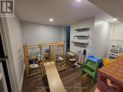 1247 Summerville Avenue, Ottawa, ON - Indoor