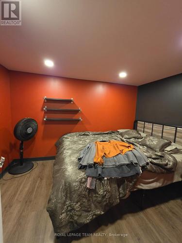 1247 Summerville Avenue, Ottawa, ON - Indoor Photo Showing Bedroom
