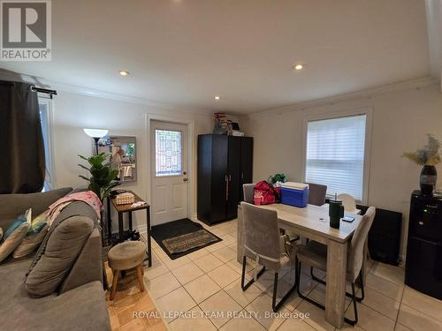 1247 Summerville Avenue, Ottawa, ON - Indoor