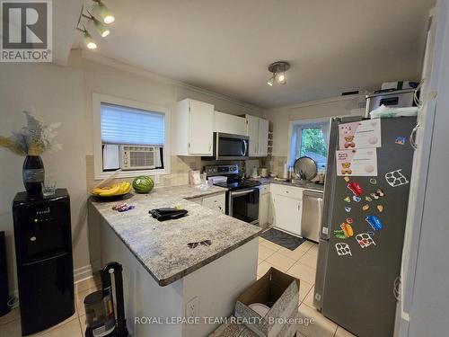 1247 Summerville Avenue, Ottawa, ON - Indoor Photo Showing Kitchen