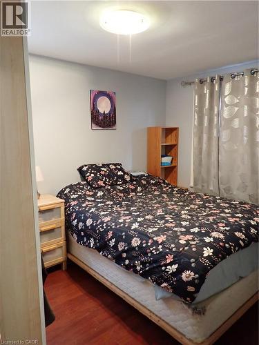 15 Blair Avenue, Hamilton, ON - Indoor Photo Showing Bedroom