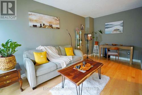 #86 - 2605 WOODCHESTER DRIVE , Mississauga, Ontario L5K 2E3 3