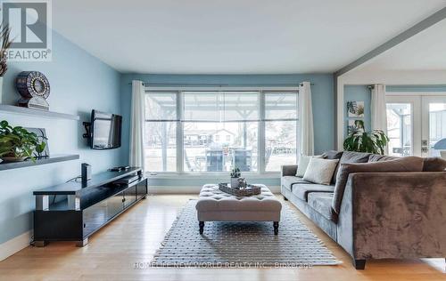 32 CANAL STREET , Georgina, Ontario L4P 1K5 4