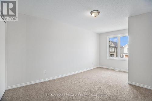 628 Monardia Way, Ottawa, ON - Indoor Photo Showing Other Room