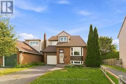 16 CRIMSON GATE  Ottawa, ON K1T 1Z6