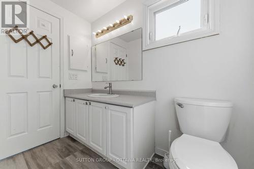 16 Crimson Gate, Ottawa, ON - Indoor Photo Showing Bathroom