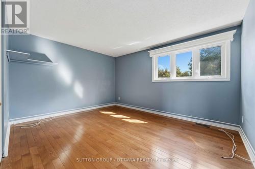 16 Crimson Gate, Ottawa, ON - Indoor Photo Showing Other Room