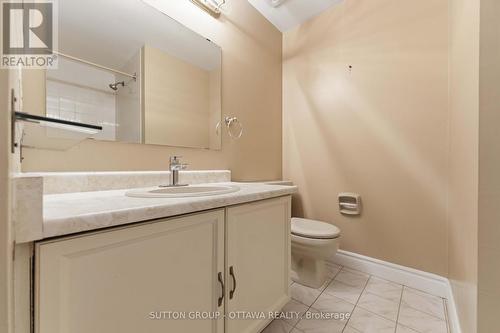 16 Crimson Gate, Ottawa, ON - Indoor Photo Showing Bathroom