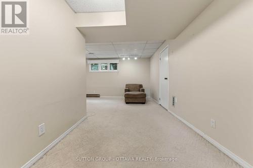 16 Crimson Gate, Ottawa, ON - Indoor