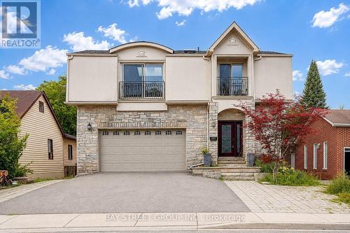 103 LAKE AVENUE  Richmond Hill, ON L4E 3G5