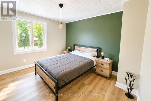 1138 Siesta Drive, Tiny, ON - Indoor Photo Showing Bedroom