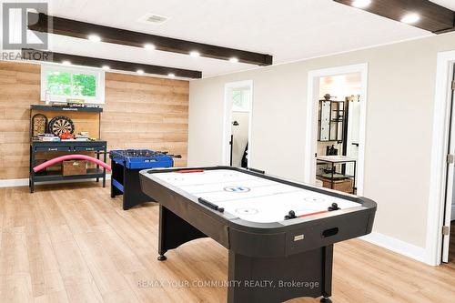 1138 Siesta Drive, Tiny, ON - Indoor Photo Showing Other Room