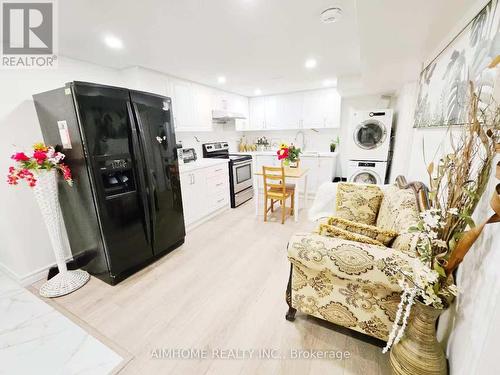 BASEMENT APARTMENT - 28 CASTLE HARBOUR LANE W , Markham, Ontario L3T 3A2 5