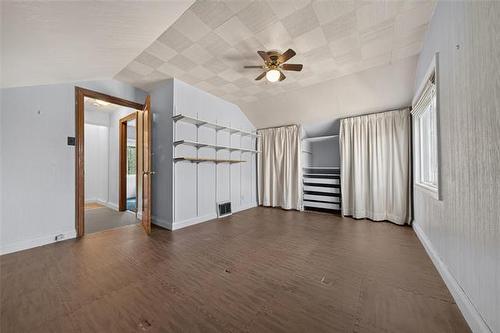 616 Minto St, Winnipeg, MB - Indoor Photo Showing Other Room